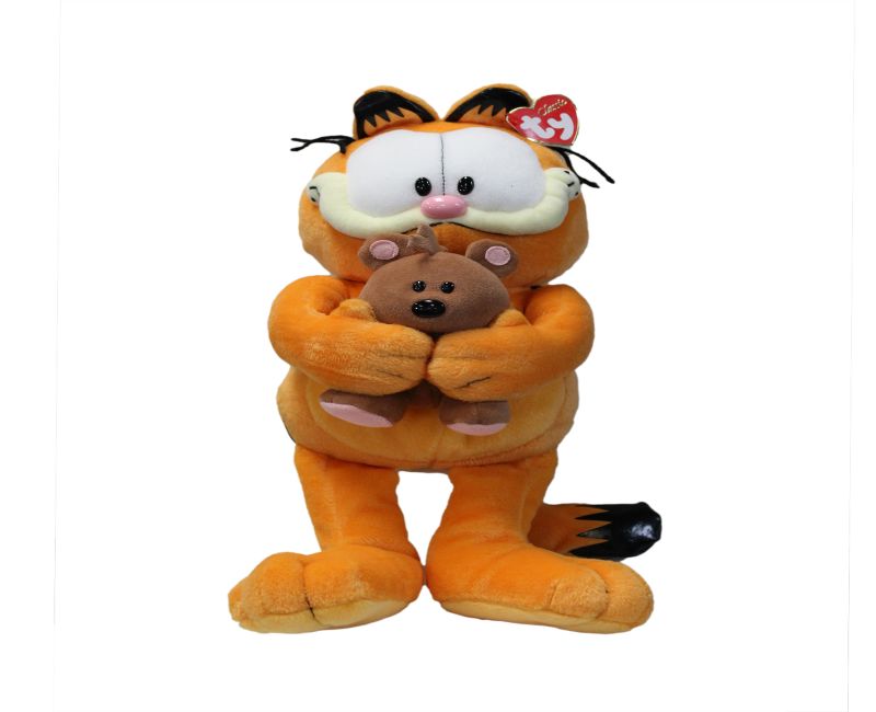 Snuggle with Garfield: Cuddly Toy Collection